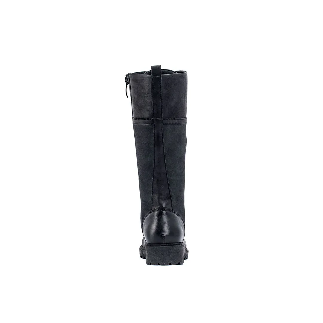 Hanker Combat Boots in Black