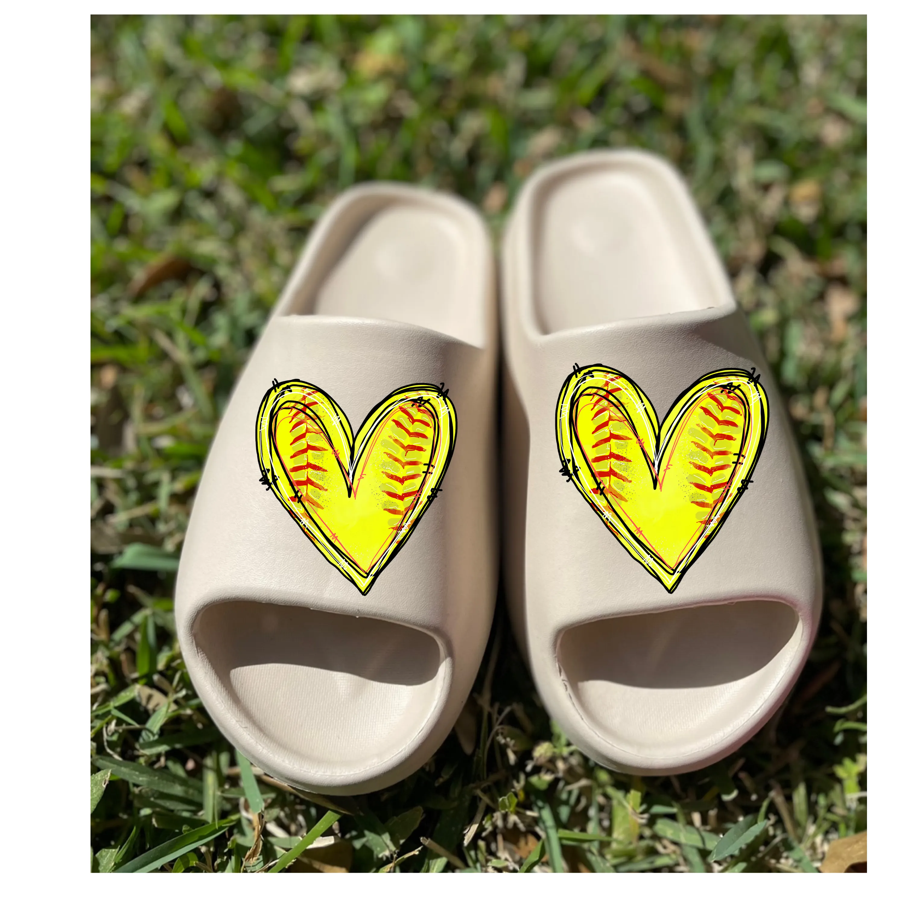 softball slippers , softball Heart , softball Mom , softball fan ,Fastpitch