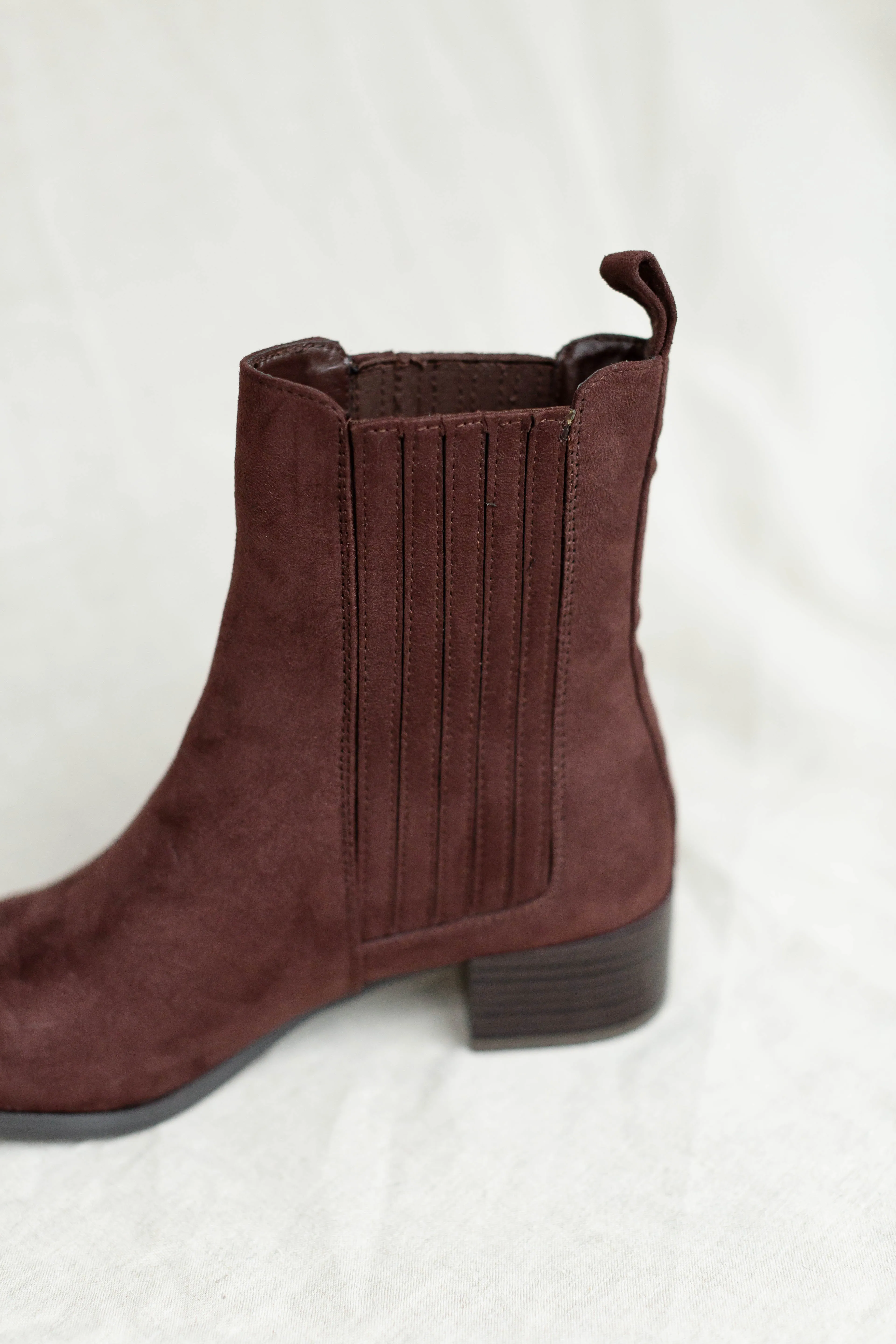 'Vermont' Suede Chelsea Boots in Chocolate